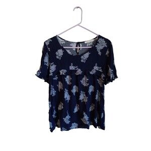Lake Flower Blue and‎ white ruffle sleeve blouse